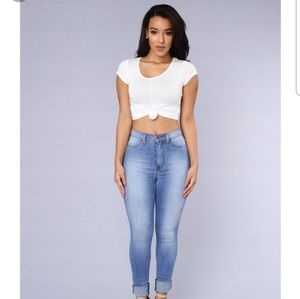 BRAND NEW! White crop top